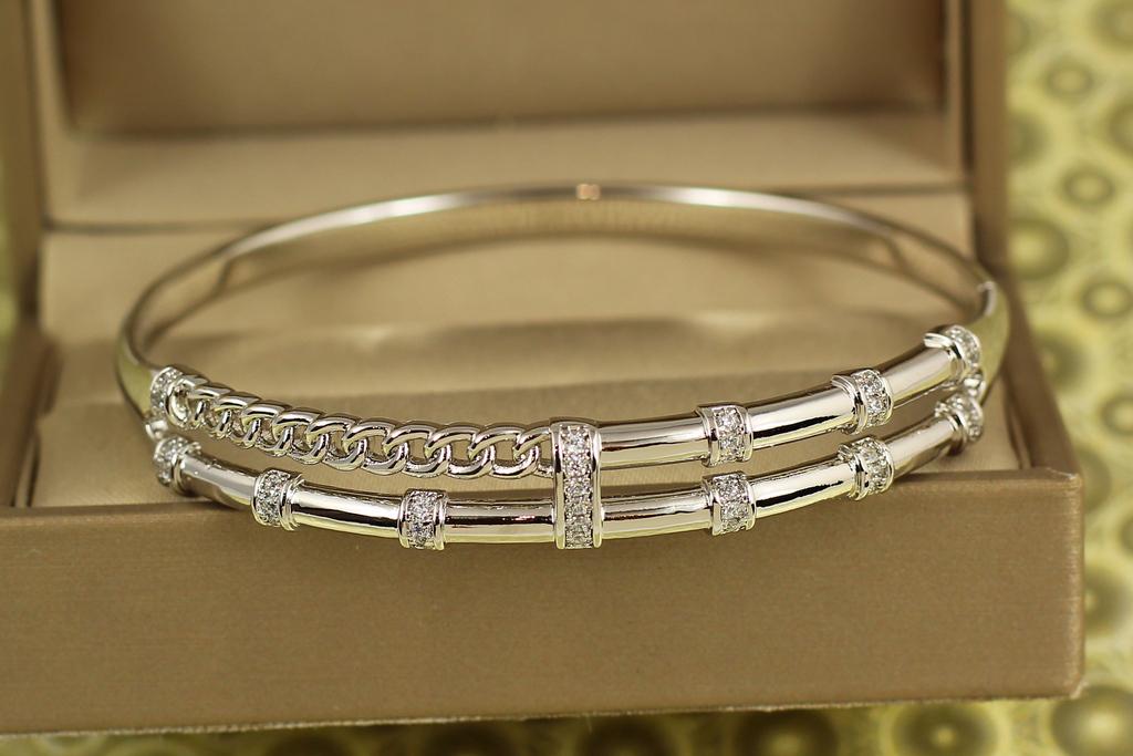 Браслет бенгл Xuping Jewelry Благородный дизайн 17-19 см Серебристый (30765780)