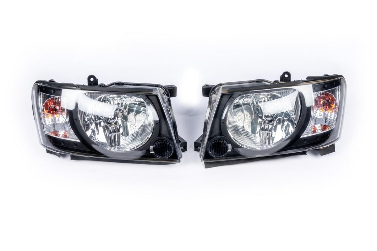 Передняя оптика Safari Black GBT для Nissan Patrol Y61 1997-2011 гг. поликарбонат Хром