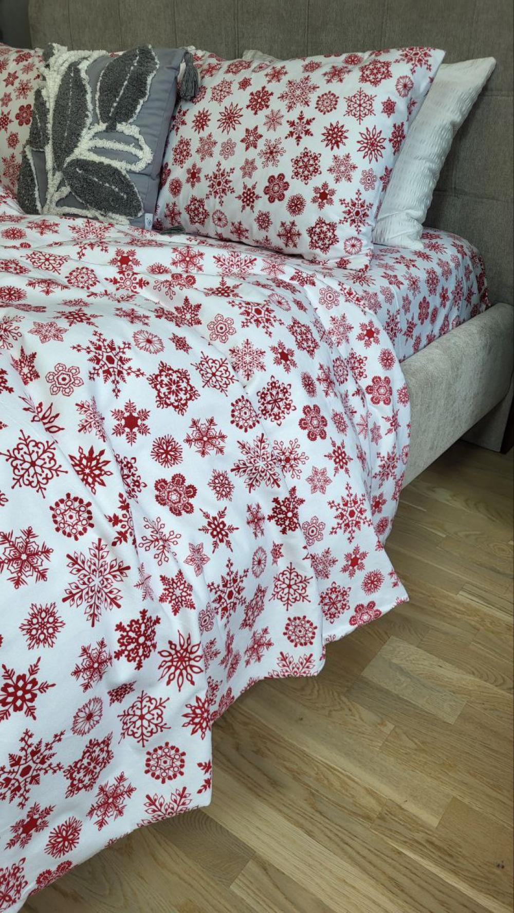 Комплект постельного белья на резинке фланель двуспальный/наволочки 50х70/70x70 см Снежинка NEW (8901) - фото 4 Комплект постельного белья на резинке фланель двуспальный/наволочки 50х70/70x70 см Снежинка NEW (8901) - фото 4