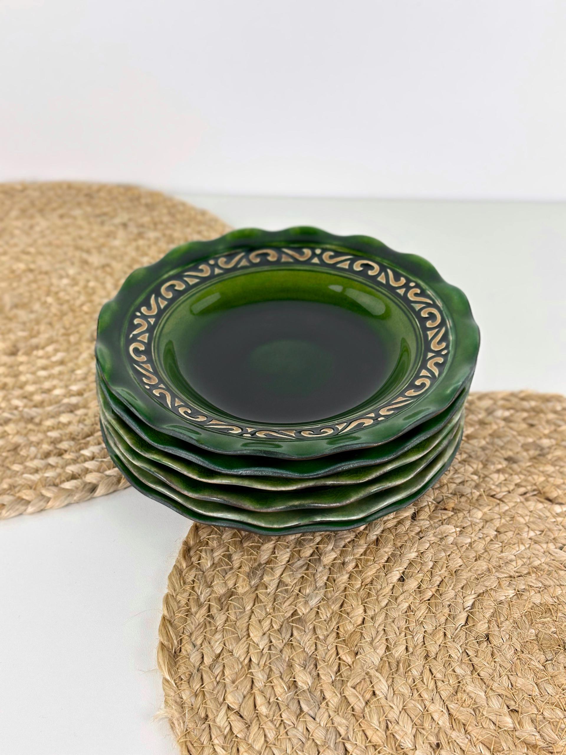 Набір глибоких глиняних тарілок Гражда 20 см х 6 шт. Коричневий (17019-19) - фото 1 Набір глибоких глиняних тарілок Гражда 20 см х 6 шт. Коричневий (17019-19) - фото 1