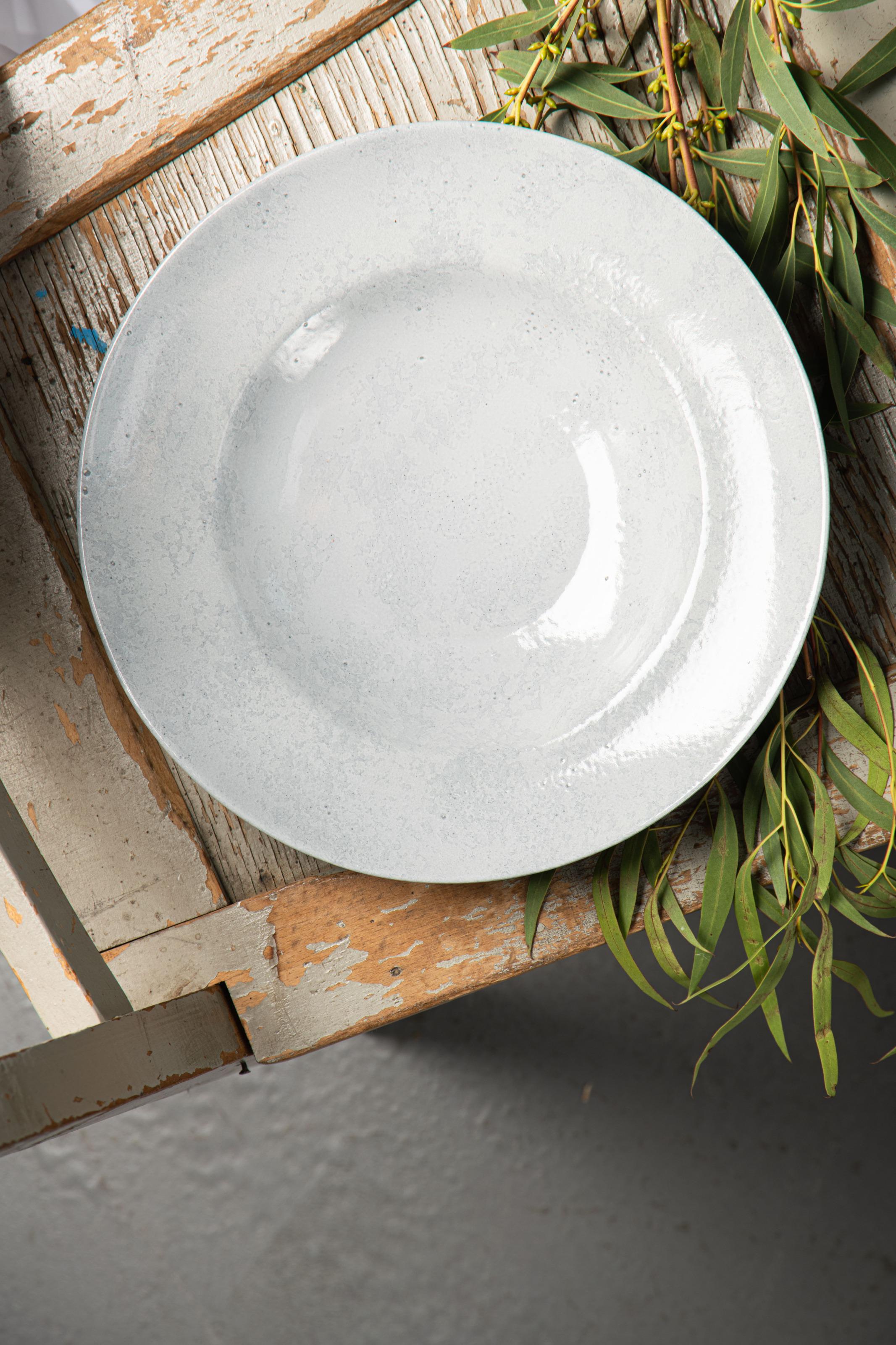 Тарелка для пасты Dovbysh Porcelain Vil'na 26,5 см Серый (100050) - фото 3 Тарелка для пасты Dovbysh Porcelain Vil'na 26,5 см Серый (100050) - фото 3