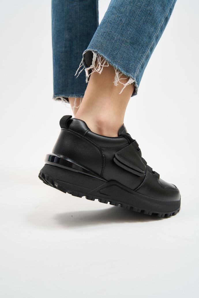 Кросівки жіночі LONZA р. 36 Чорний (181463) Кросівки жіночі LONZA р. 36 Чорний (181463)