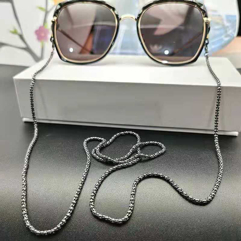 Ланцюжок для окулярів з візерунком 2 9596 70 см Темно-сірий (4506460) Ланцюжок для окулярів з візерунком 2 9596 70 см Темно-сірий (4506460)