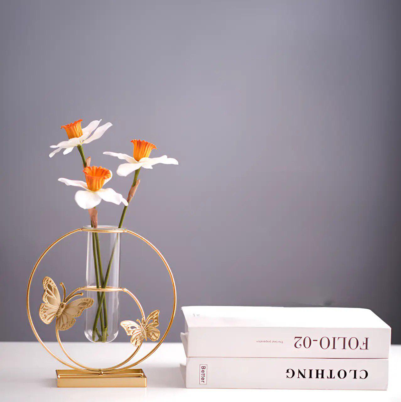 Ваза металлическая со стеклянной колбой для цветов стильный декор для дома Золотистый