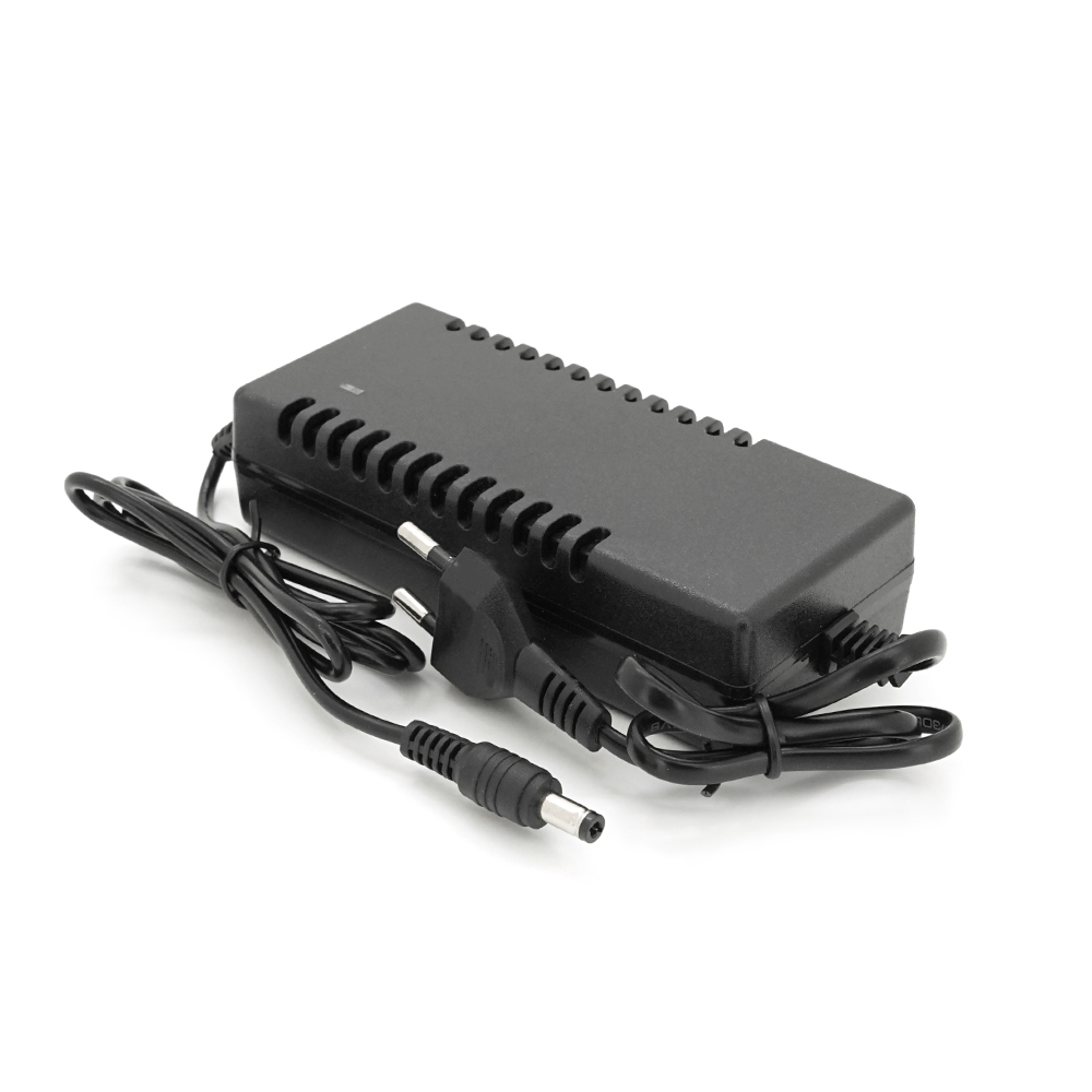 Зарядное устройство для аккумуляторов Li-ion 16,8V 4S 5A штекер 5,5х2,5 мм (YUT_V9657)