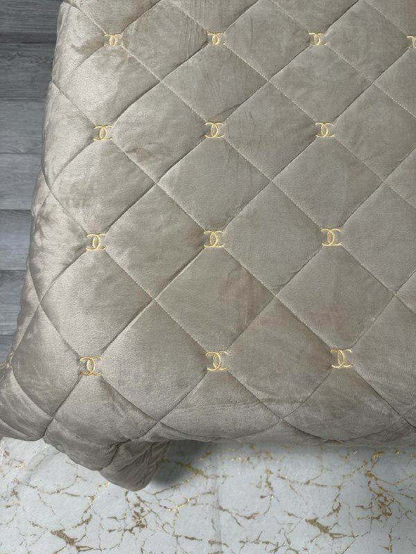 Покривало на ліжко велюрове євро 220x240 см Бежевий (28821663) - фото 4 Покривало на ліжко велюрове євро 220x240 см Бежевий (28821663) - фото 4