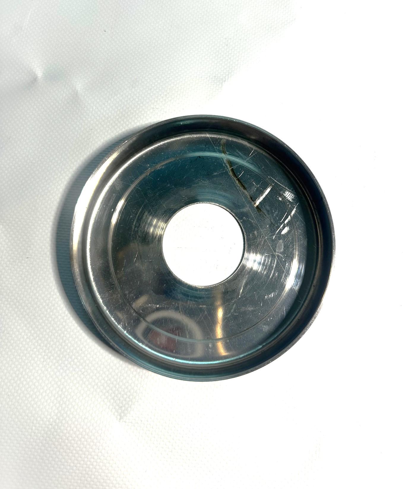 Ковпак-накладка з нержавіючої сталі AISI 304 для маскування місця кріплення до монтажної поверхні 104x43x22 мм (В8705) - фото 4 Ковпак-накладка з нержавіючої сталі AISI 304 для маскування місця кріплення до монтажної поверхні 104x43x22 мм (В8705) - фото 4