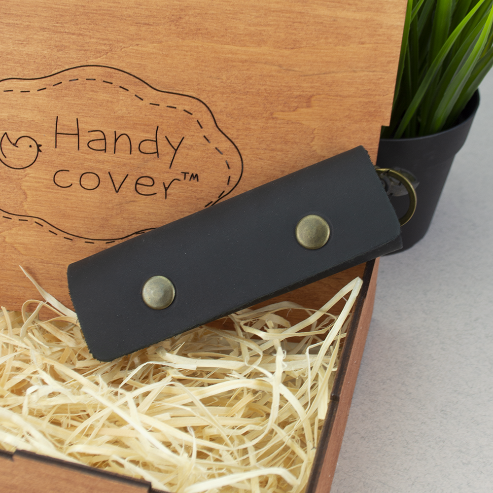 Ключница кожаная HandyCover HC0055 с карабином Черный - фото 6 Ключница кожаная HandyCover HC0055 с карабином Черный - фото 6