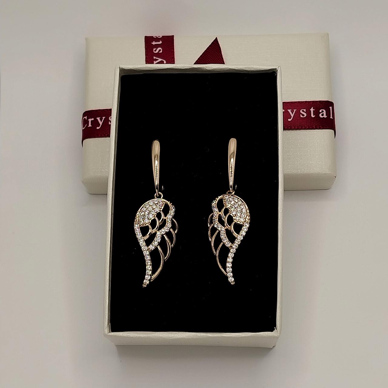 Серьги золотая грация ангельских крыльев ювелирный сплав золотистый и прозрачные цирконы (2132340915)