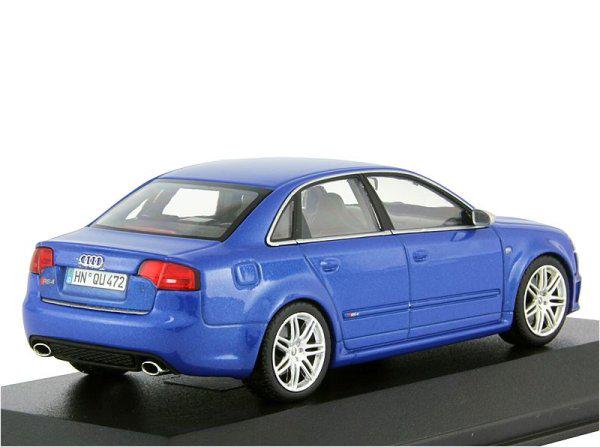 Модель автомобиля Minichamps 1:43 Audi RS 4 8E Blue (943014603) - фото 2