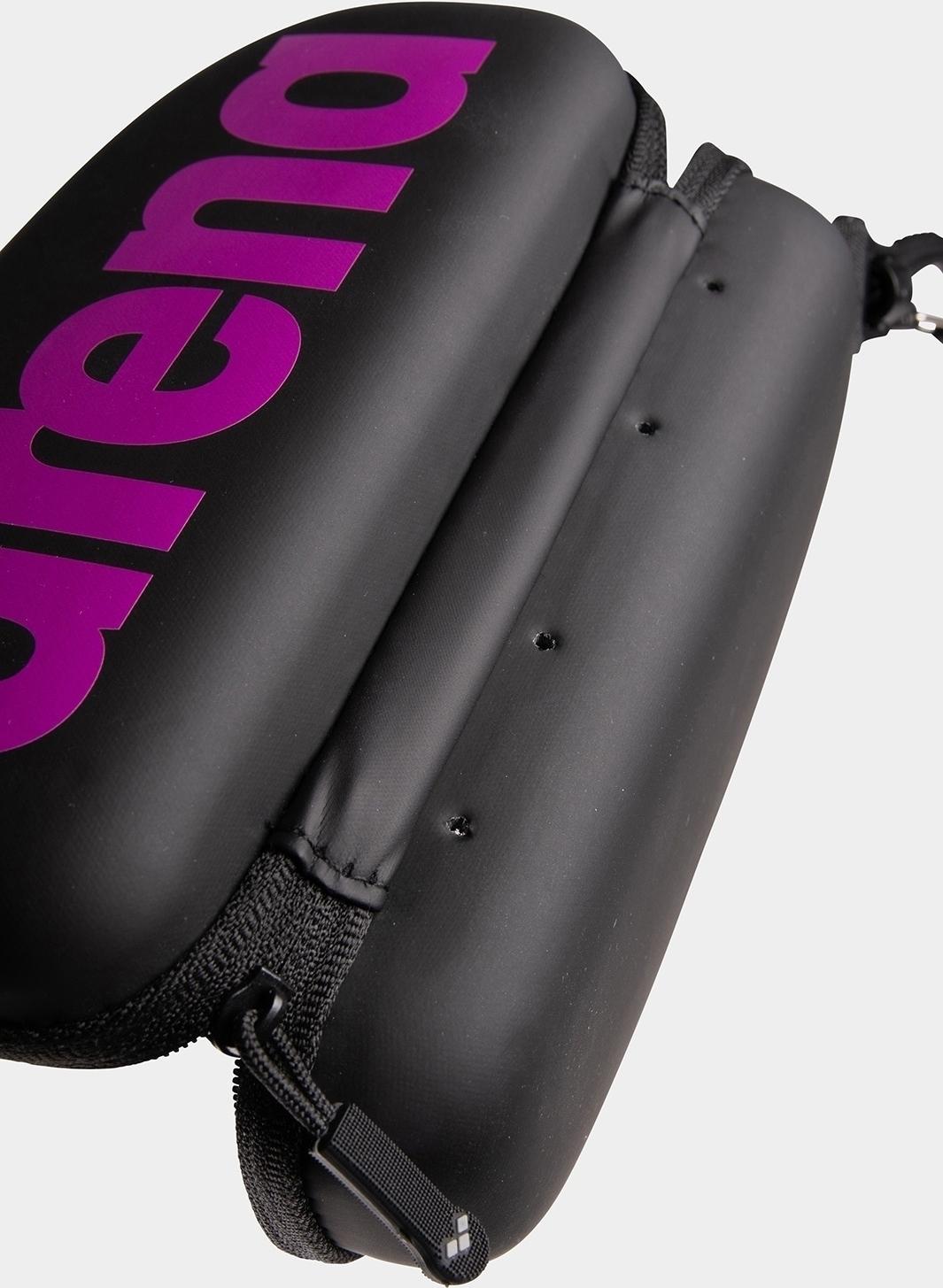 Чохол для окулярів для плавання Arena GOGGLE CASE Чорно-фіолетовий (1E048-102) - фото 4 Чохол для окулярів для плавання Arena GOGGLE CASE Чорно-фіолетовий (1E048-102) - фото 4