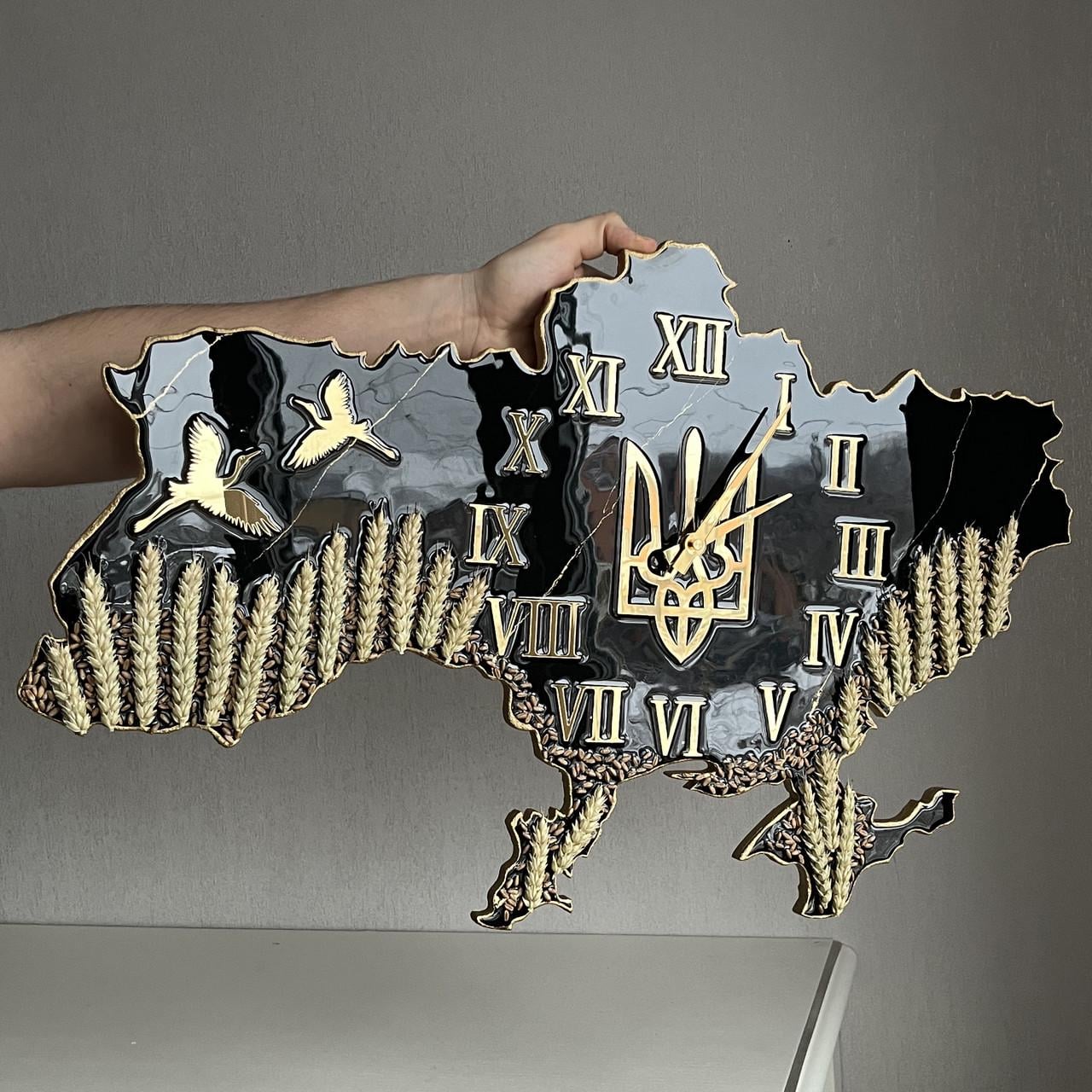 Часы настенные из эпоксидной смолы Карта Украины 40x25 см