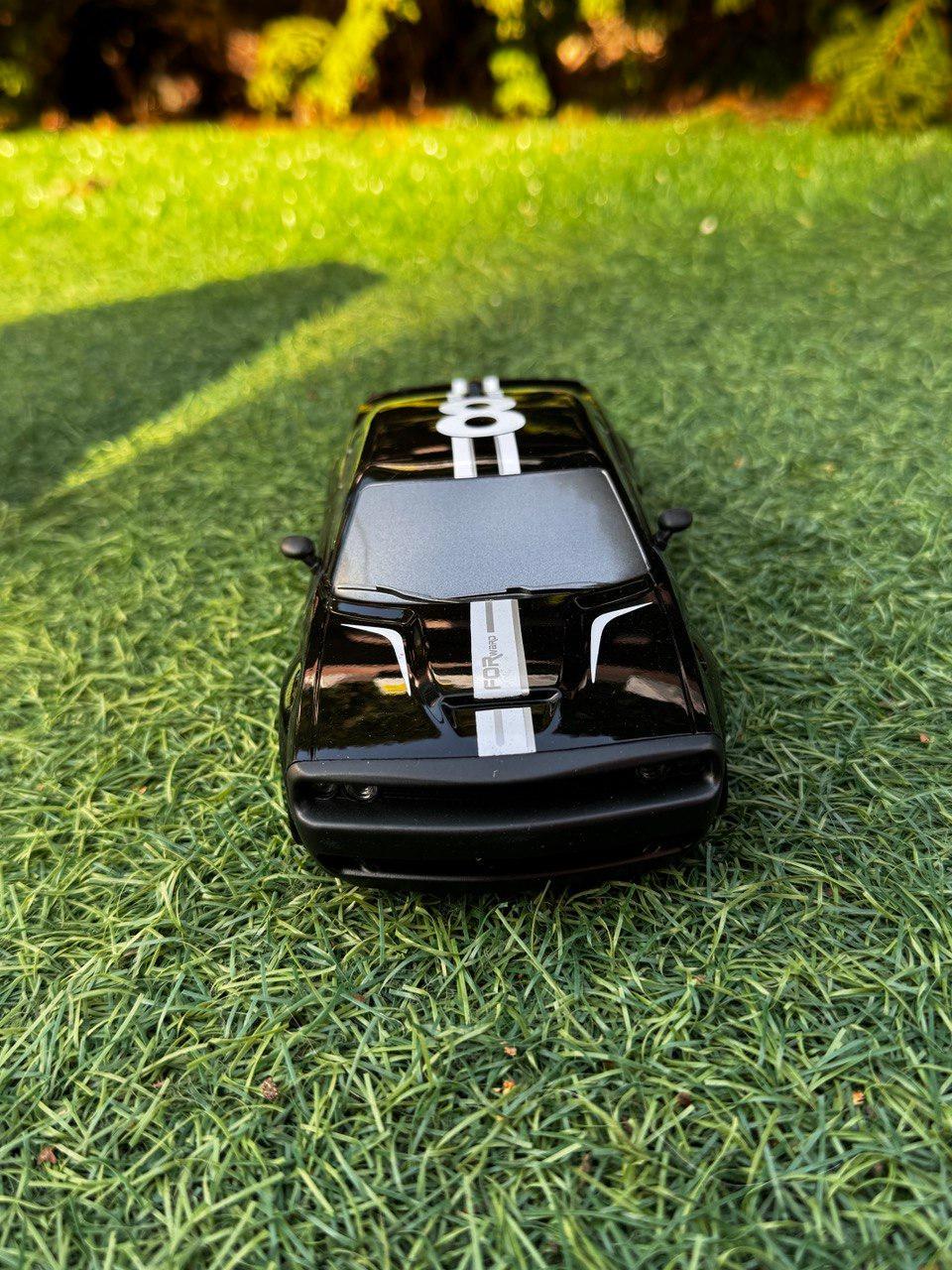 Машинка для дрифту на радіокеруванні повнопривідна Race 1:20 із LED-підсвіткою Black (x9q-k3b-rie) - фото 4 Машинка для дрифту на радіокеруванні повнопривідна Race 1:20 із LED-підсвіткою Black (x9q-k3b-rie) - фото 4