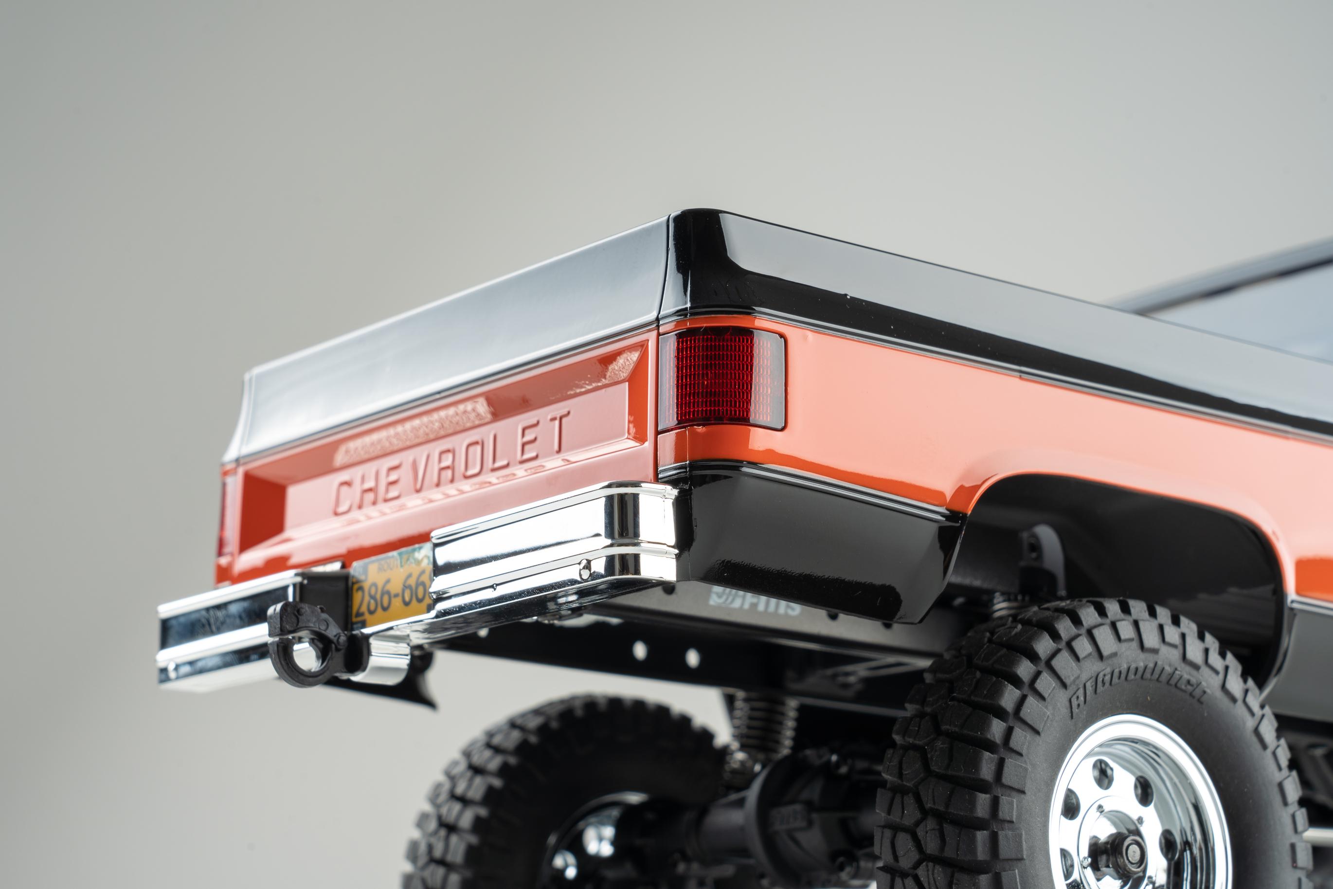 Машинка на радиоуправлении FMS 1:18 Chevrolet K10 RTR Черный - фото 24 Машинка на радиоуправлении FMS 1:18 Chevrolet K10 RTR Черный - фото 24