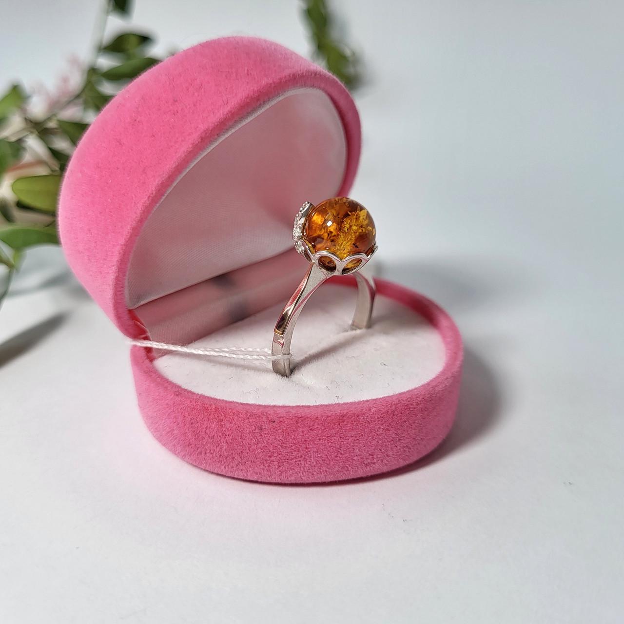 Каблучка кулька із бурштином із золотою пластиною срібло 925 проби родоване 3,19 г р. 17 (463к) - фото 4 Каблучка кулька із бурштином із золотою пластиною срібло 925 проби родоване 3,19 г р. 17 (463к) - фото 4