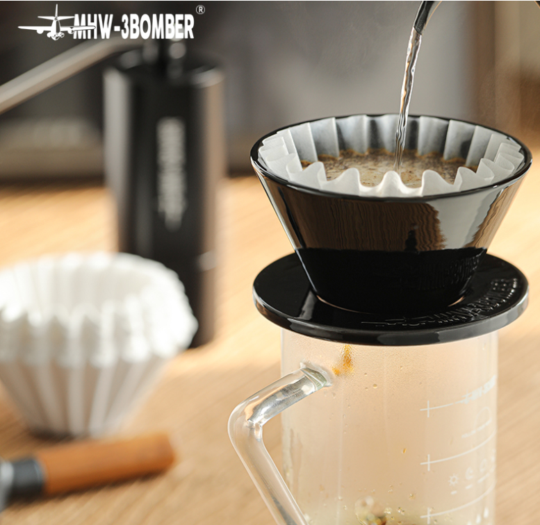 Пуровер керамічний MHW-3BOMBER Meteor 155 на 1-2 особи Black (FC5882) - фото 3 Пуровер керамічний MHW-3BOMBER Meteor 155 на 1-2 особи Black (FC5882) - фото 3