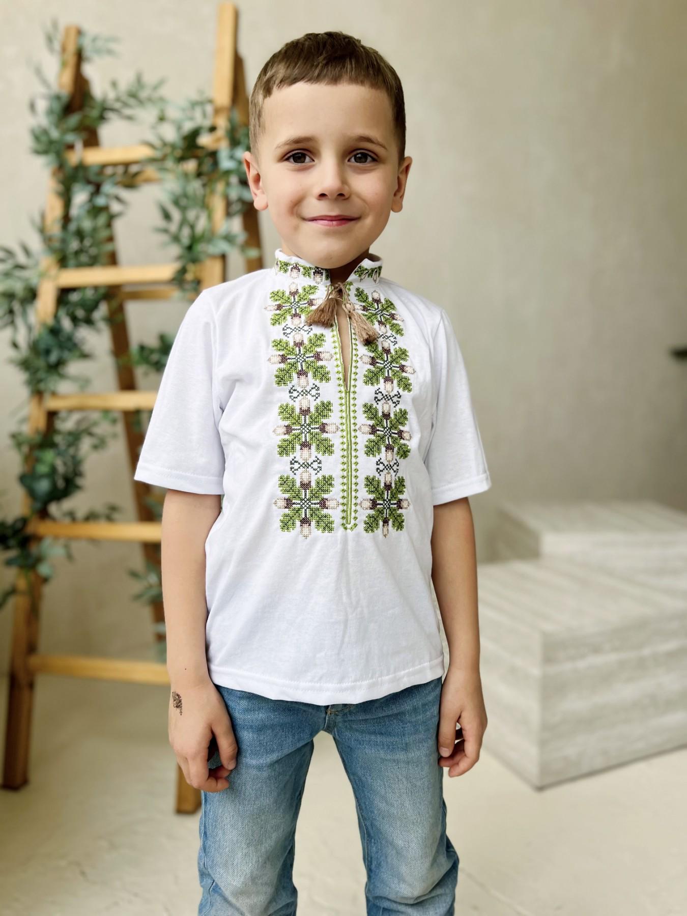 Вишиванка для хлопчика з коротким рукавом (5152/116) Вишиванка для хлопчика з коротким рукавом (5152/116)