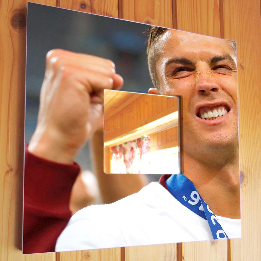 Зеркало декоративное Криштиану Роналду 260х260 мм (M03093)