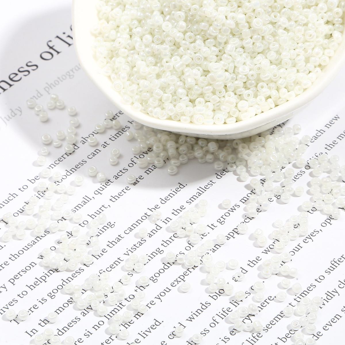 Бисер Блестящий 2 мм 50 г Айвори (БР0002л53)