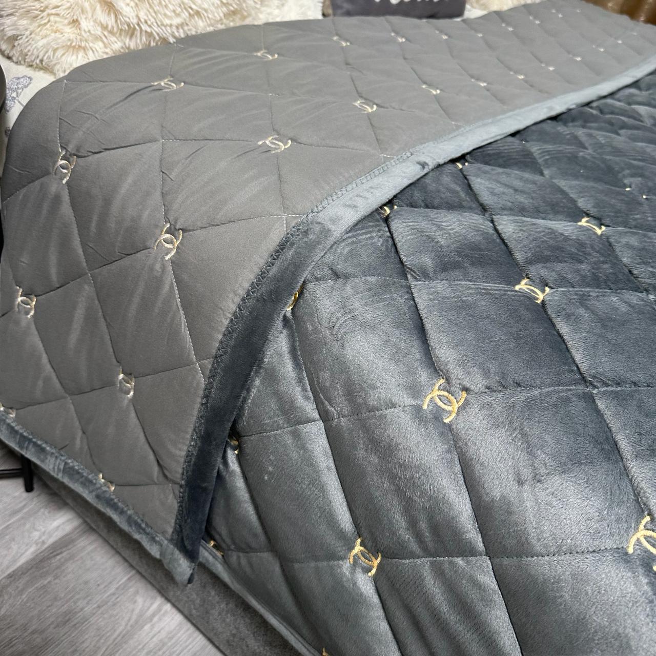 Покривало на ліжко велюрове полуторне 150x210 см Графітовий (28821669) - фото 10