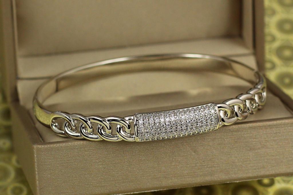 Браслет бэнгл Xuping Jewelry Регент 60 мм х 8 мм на руку 17-19 см Серебристый