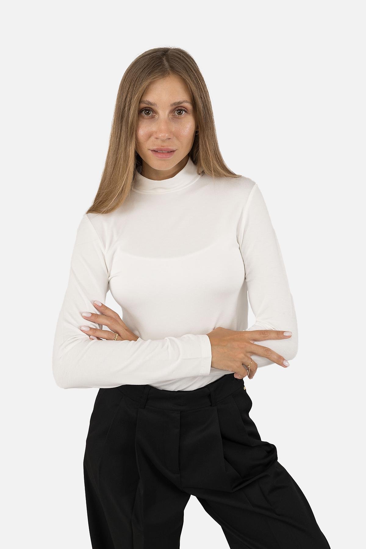 Джемпер жіночий з довгим рукавом ЦБ-00256716 р. 46 Молочний (SKT001011161) Джемпер жіночий з довгим рукавом ЦБ-00256716 р. 46 Молочний (SKT001011161)