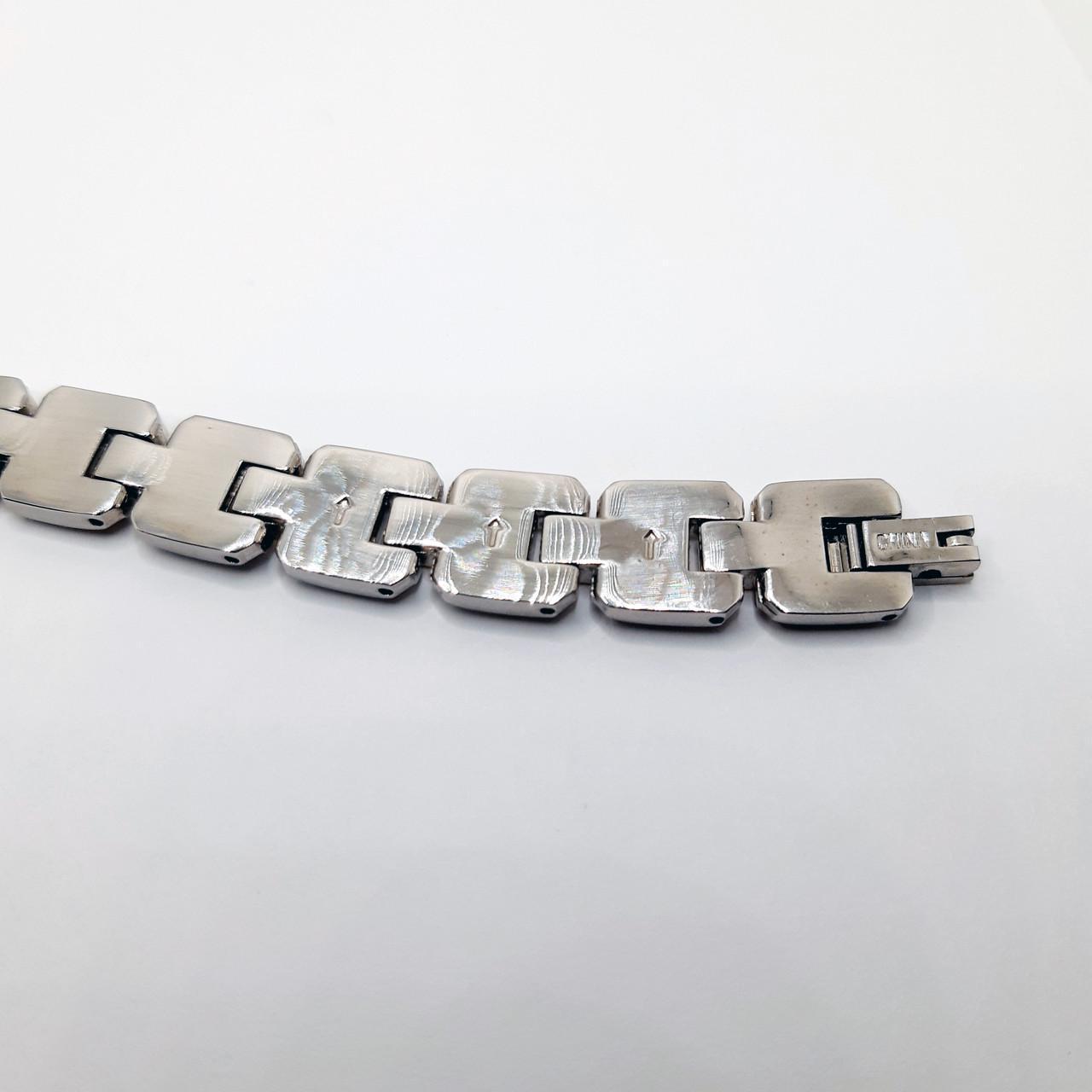 Наручные часы Q&Q женские кварцевые металлический ремешок (F339-401Y) - фото 8 Наручные часы Q&Q женские кварцевые металлический ремешок (F339-401Y) - фото 8