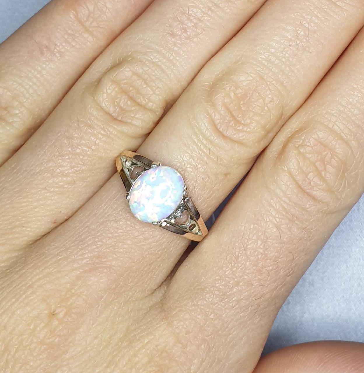 Кольцо серебряное с опалом р. 17,5 2,51 г (1416708982)