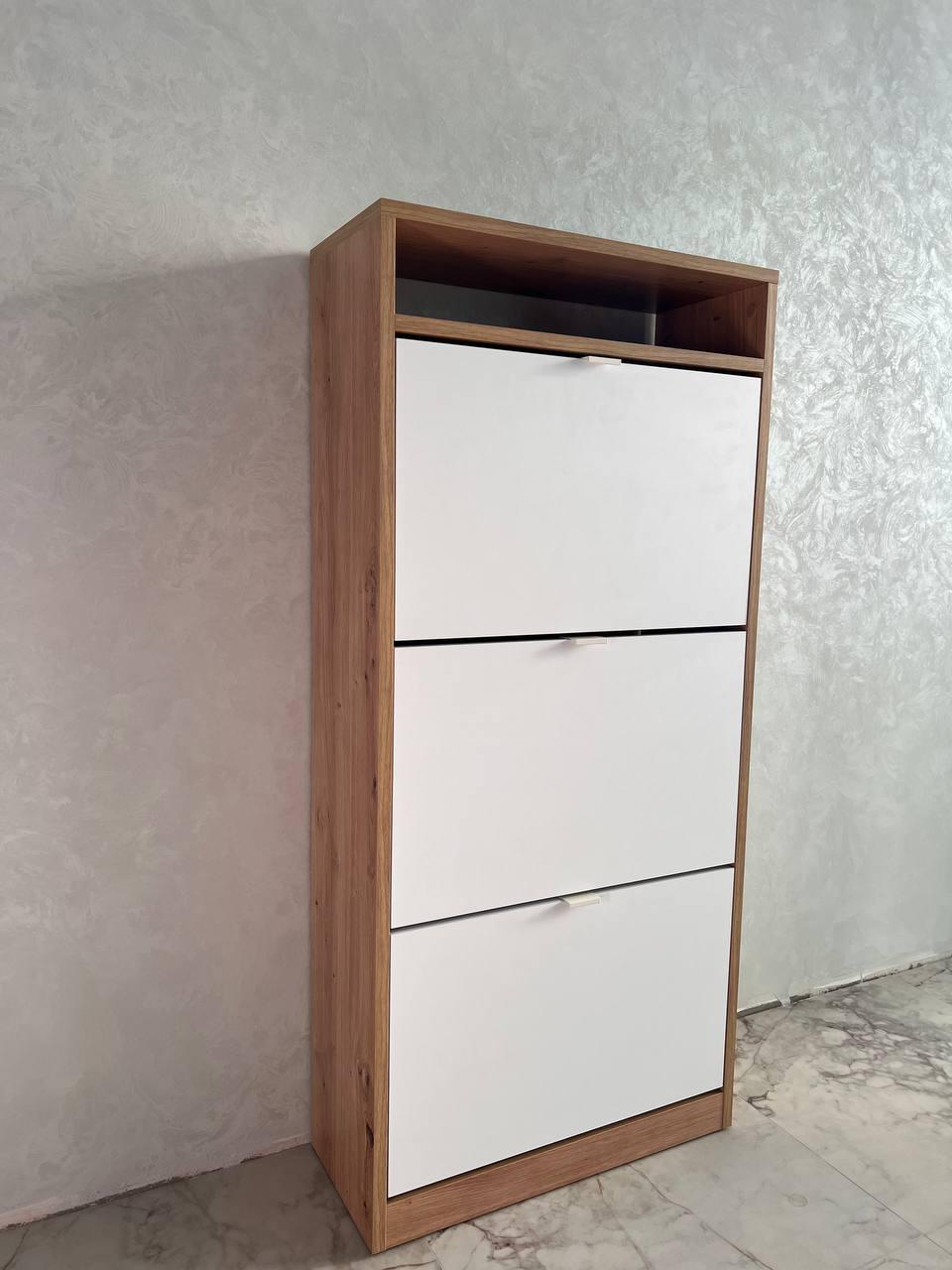 Тумба для обуви HOME CREATION на 3 отдела Дуб Артизан/Белый (ART2143) Тумба для обуви HOME CREATION на 3 отдела Дуб Артизан/Белый (ART2143)