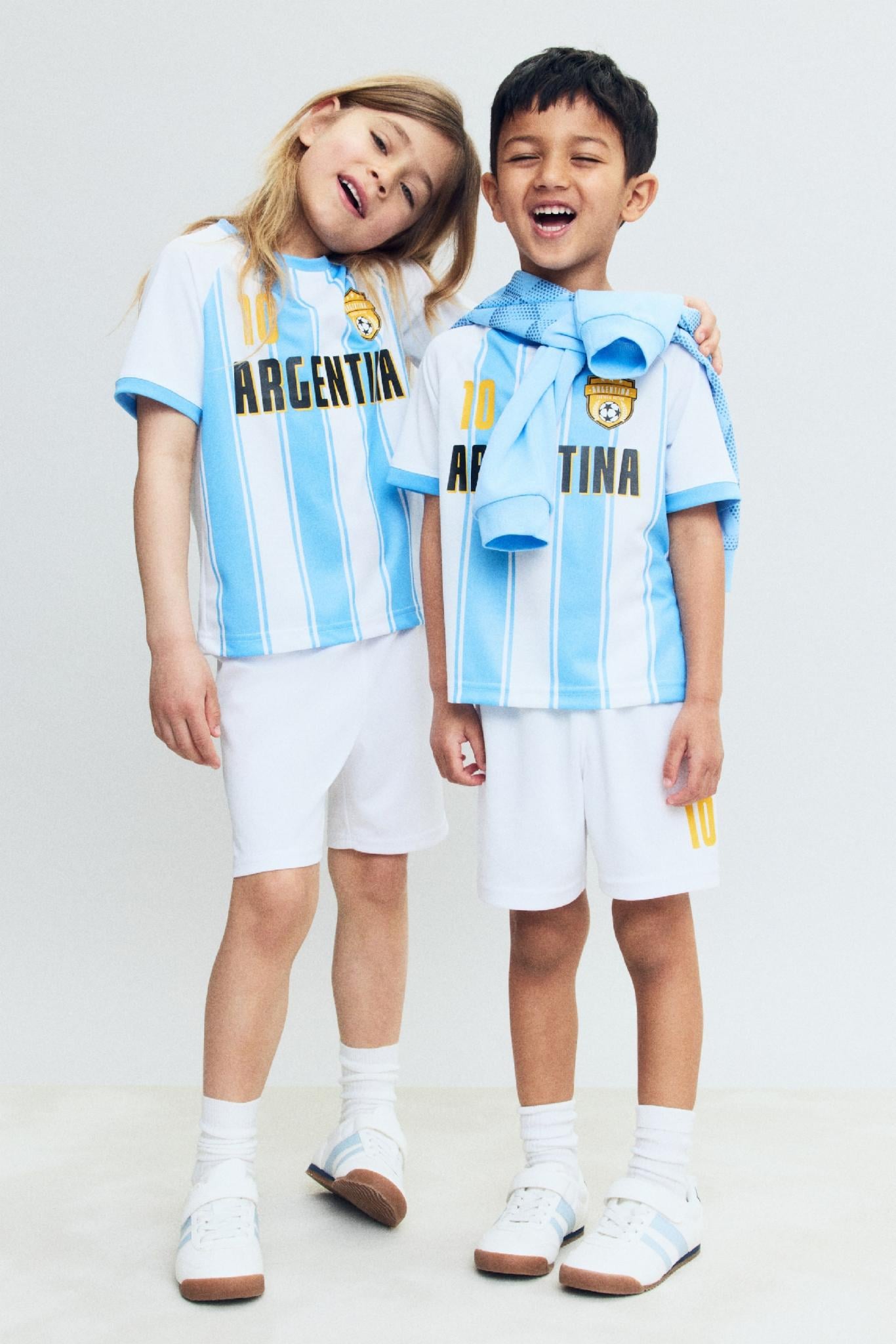 Шорты H&M 1273422 134-140 см Белый Шорты H&M 1273422 134-140 см Белый