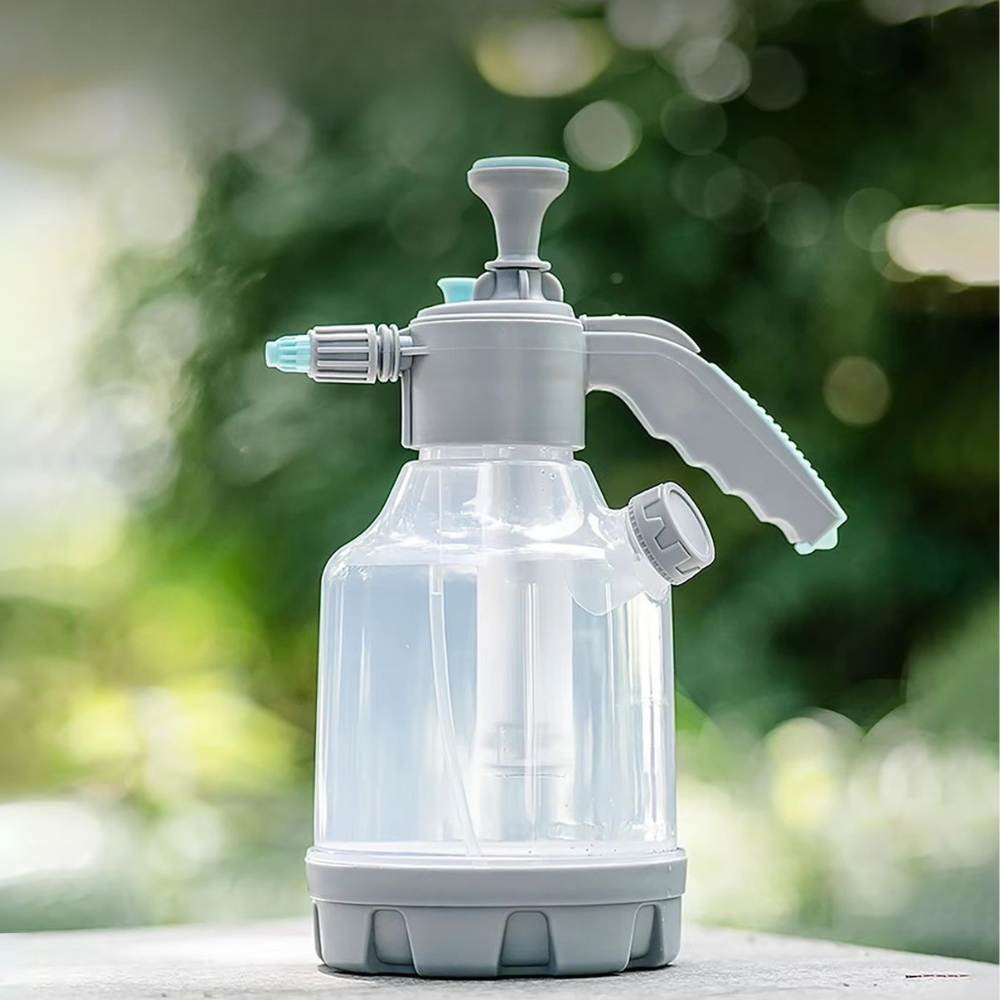 Опрыскиватель ручной для сада и огорода пластиковый с удлинителем 2 л Прозрачный