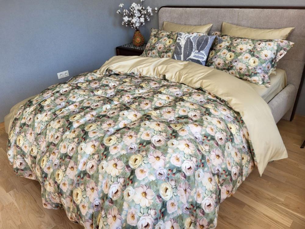 Комплект постельного белья на резинке PEONIES сатин Premium евро/наволочки 50х70/70х70 см (6174)