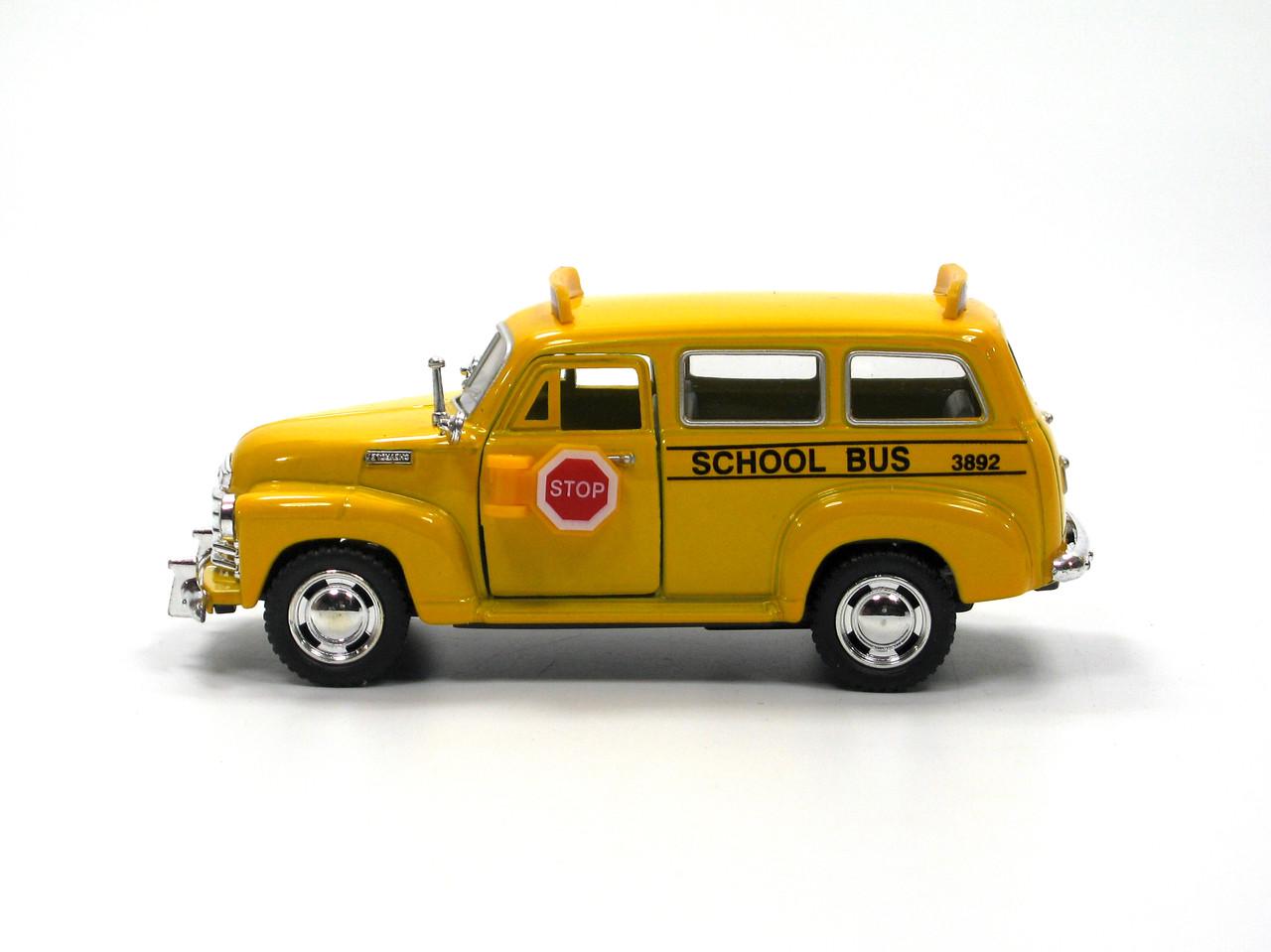 Машина металлическая KT5005W Chevrolet Suburban School Bus 1950 - фото 2