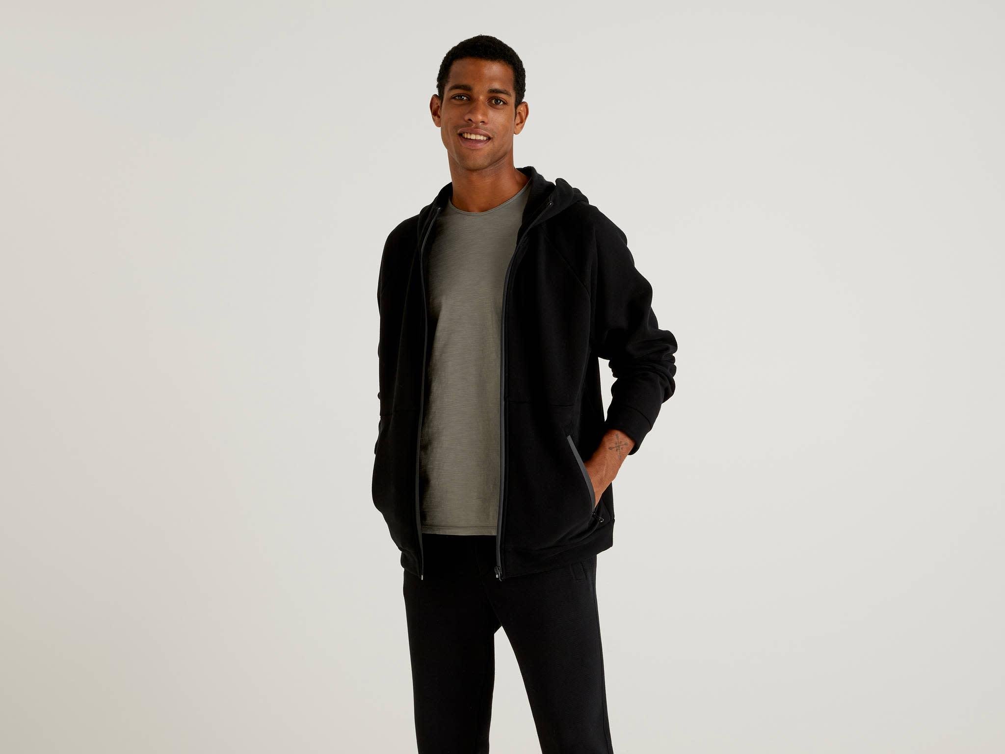 Свитшот мужской Benetton 3eb5u5003 L Черный - фото 2 Свитшот мужской Benetton 3eb5u5003 L Черный - фото 2