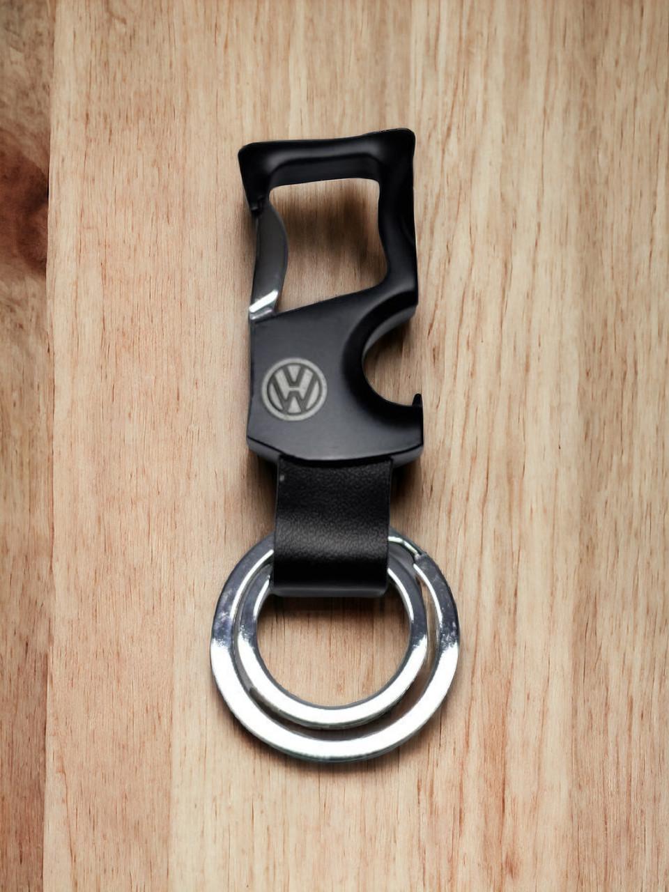 Брелок-открывалка с карабином Volkswagen металлический (2228611162)