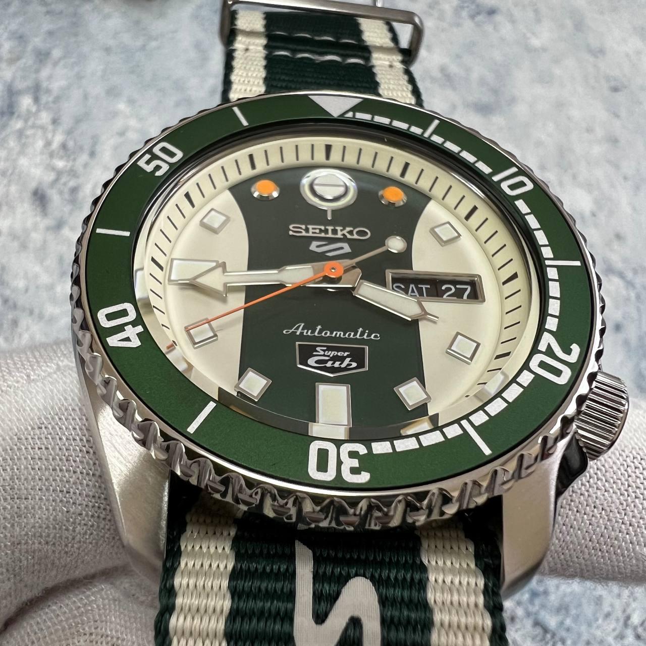 Наручные часы мужские Seiko 5 Sports SRPJ49 Honda Super Cub Limited Edition (1700784212) - фото 6 Наручные часы мужские Seiko 5 Sports SRPJ49 Honda Super Cub Limited Edition (1700784212) - фото 6