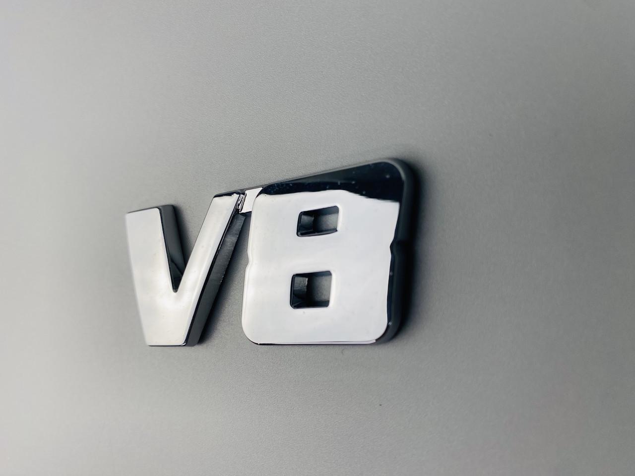 Наклейка декоративная металлическая V8 глянцевая Серебристый (2502360898)