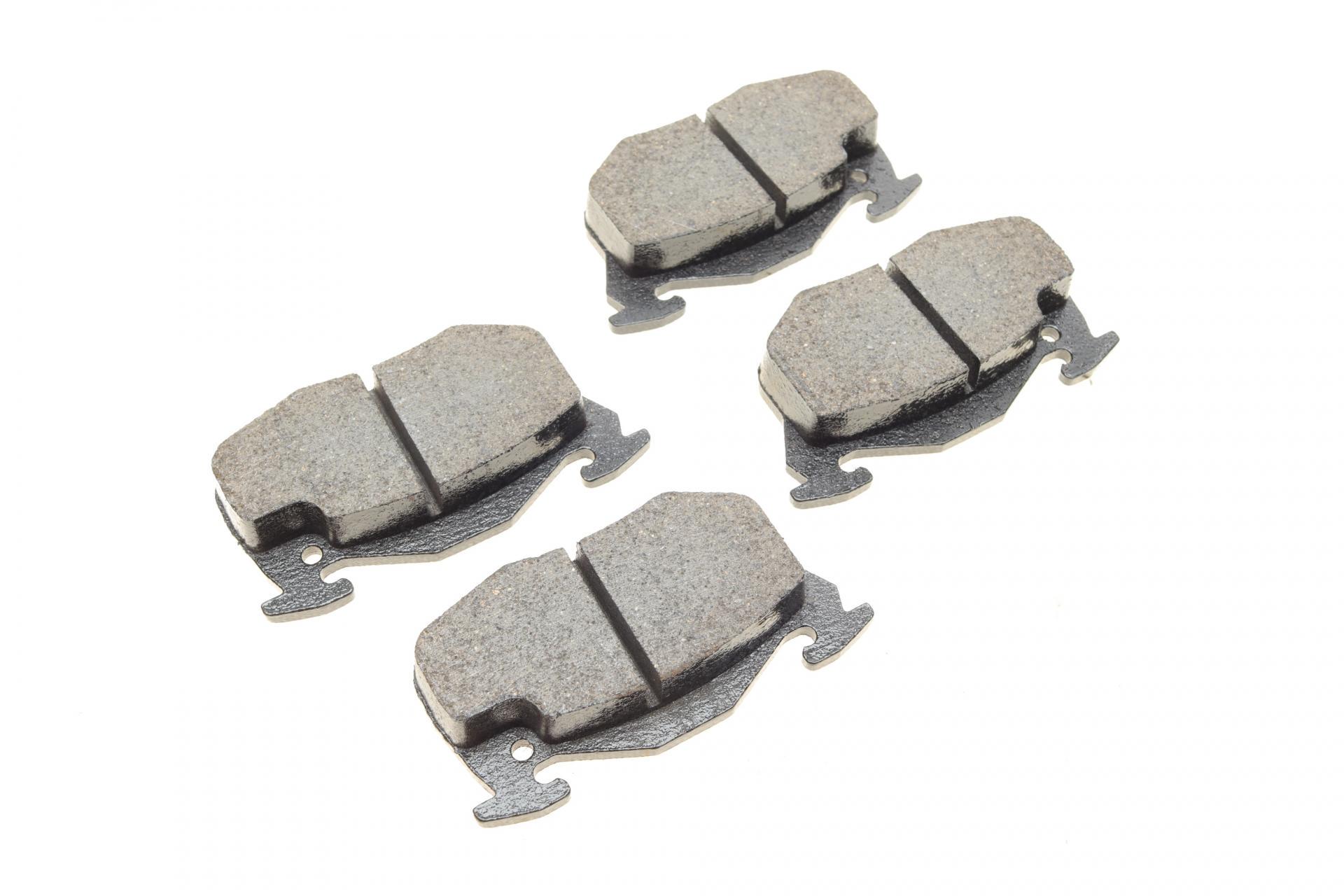 Колодки тормозные передние METELLI для Peugeot 106 91-04/205/305/309/405 82-98/Renault Clio 91-98 с датчиком (22-0037-0)