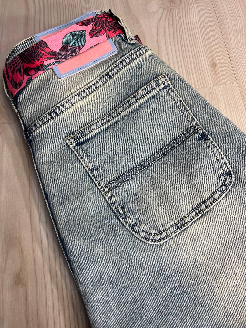 Шорты женские джинсовые Liana 4-012 бермуды средняя длина с ремнем р. 29 Голубой (4026) - фото 5 Шорты женские джинсовые Liana 4-012 бермуды средняя длина с ремнем р. 29 Голубой (4026) - фото 5