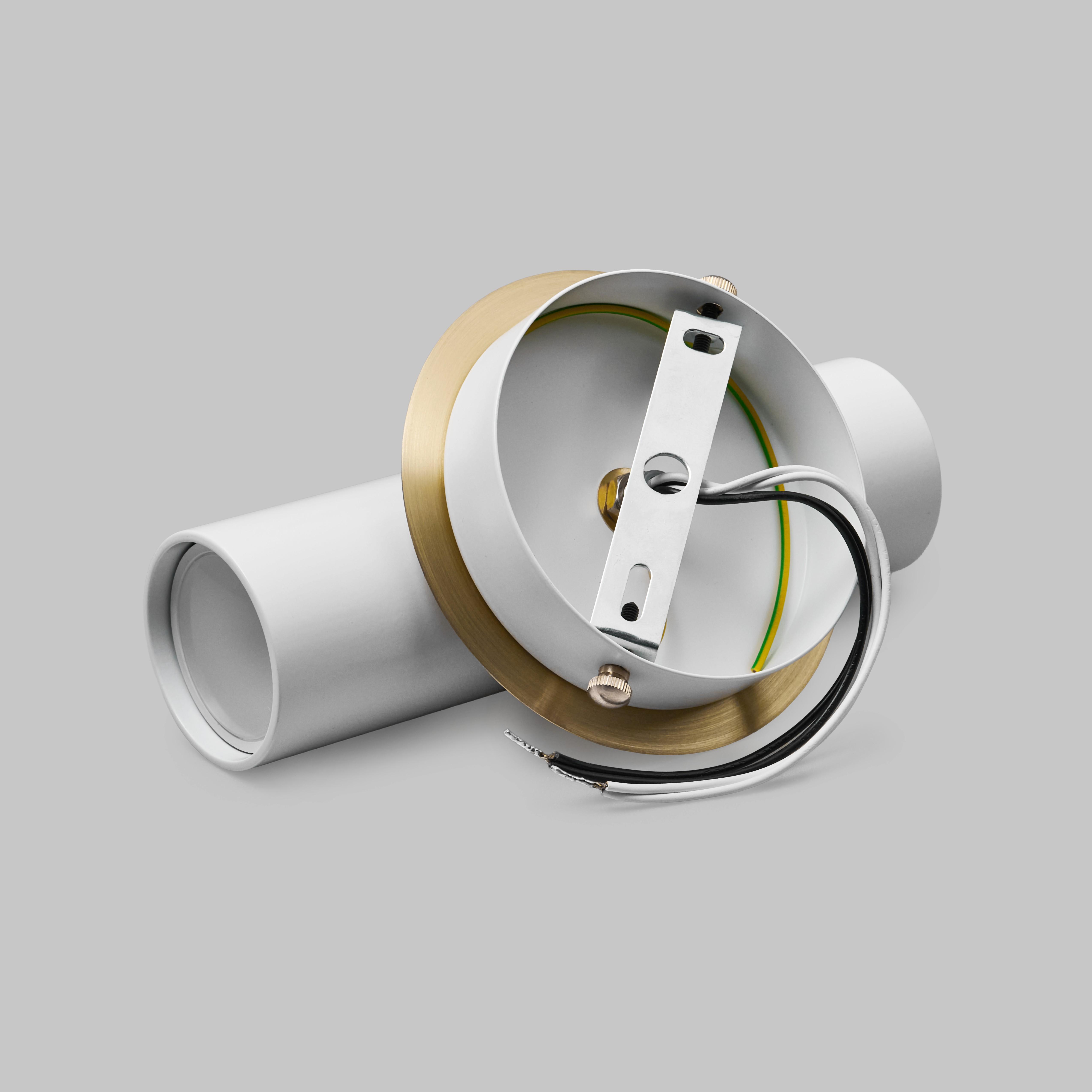 Настенный двойной светильник с деталями из латуни Brass Бра для ванной или спальни White (BRASS2) - фото 6 Настенный двойной светильник с деталями из латуни Brass Бра для ванной или спальни White (BRASS2) - фото 6