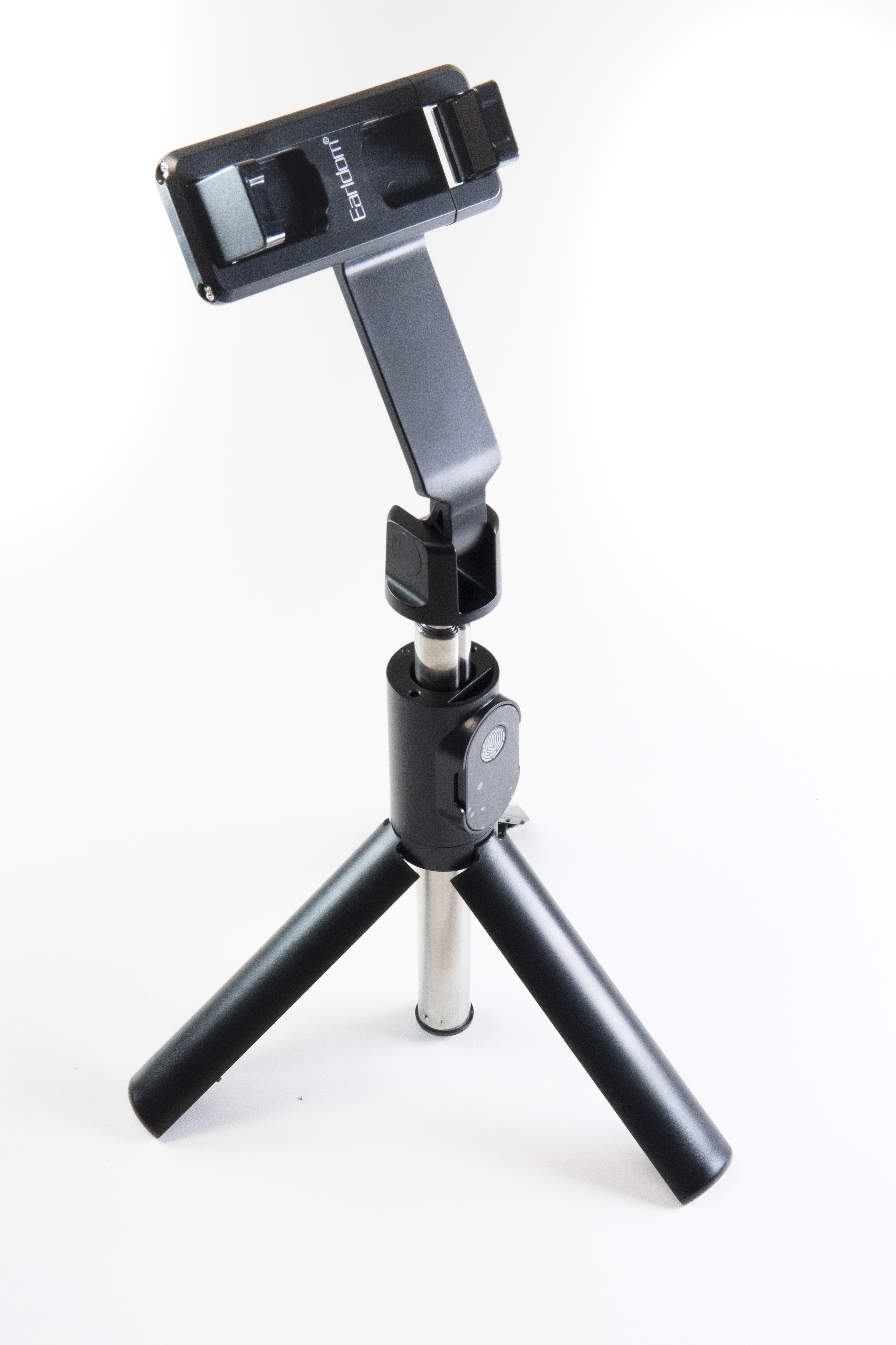 Монопод-штатив Tripod Earldom ET-ZP16 с Bluetooth пультом для смартфона с треногой черный Монопод-штатив Tripod Earldom ET-ZP16 с Bluetooth пультом для смартфона с треногой черный