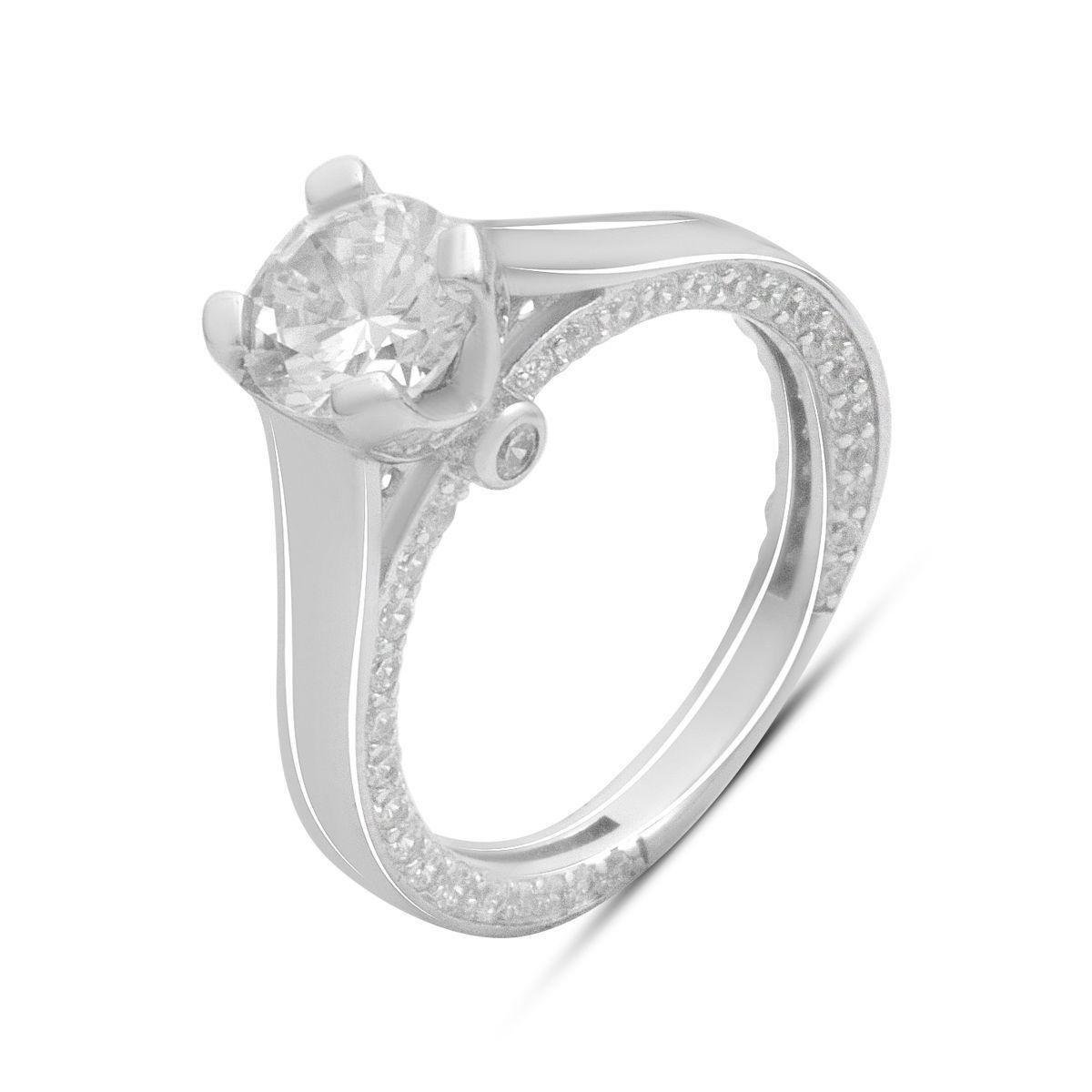 Кольцо серебряное с крупным прозрачным фианитом и россыпью мелких фианитов р. 17