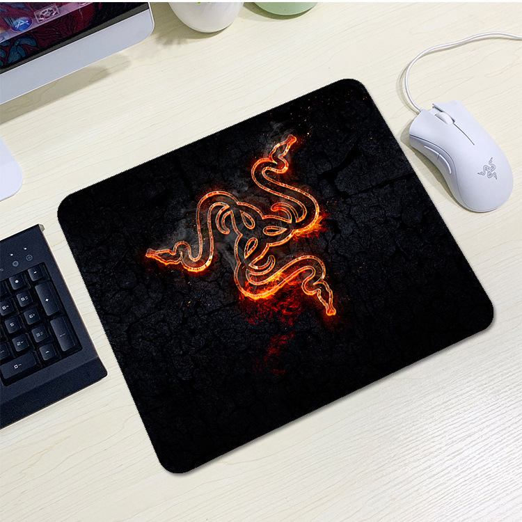 Килимок для миші ігровий Razer 23 тканинний зносостійкий 2х200x240 мм (YUT_V5715)