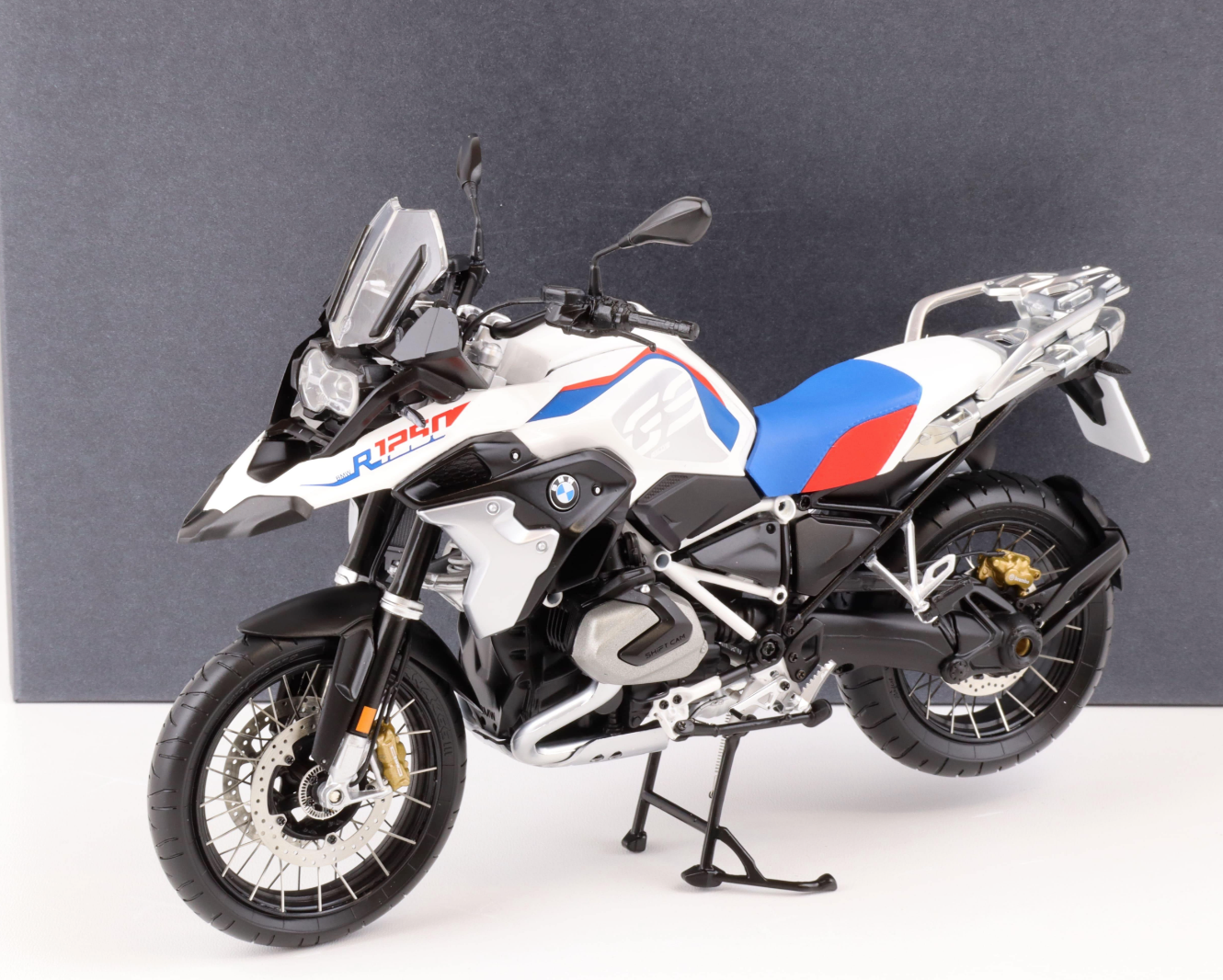 Модель мотоцикла 1:10 BMW Motorrad R 1250 GS K50 Style Rallye (80435A21530)