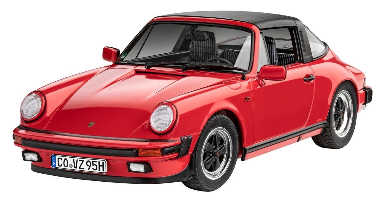 Сборная модель Revell Набор автомобиль Porsche 911 Carrera 3.2 Targa уровень 3 масштаб 1:24 (RVL-67689)