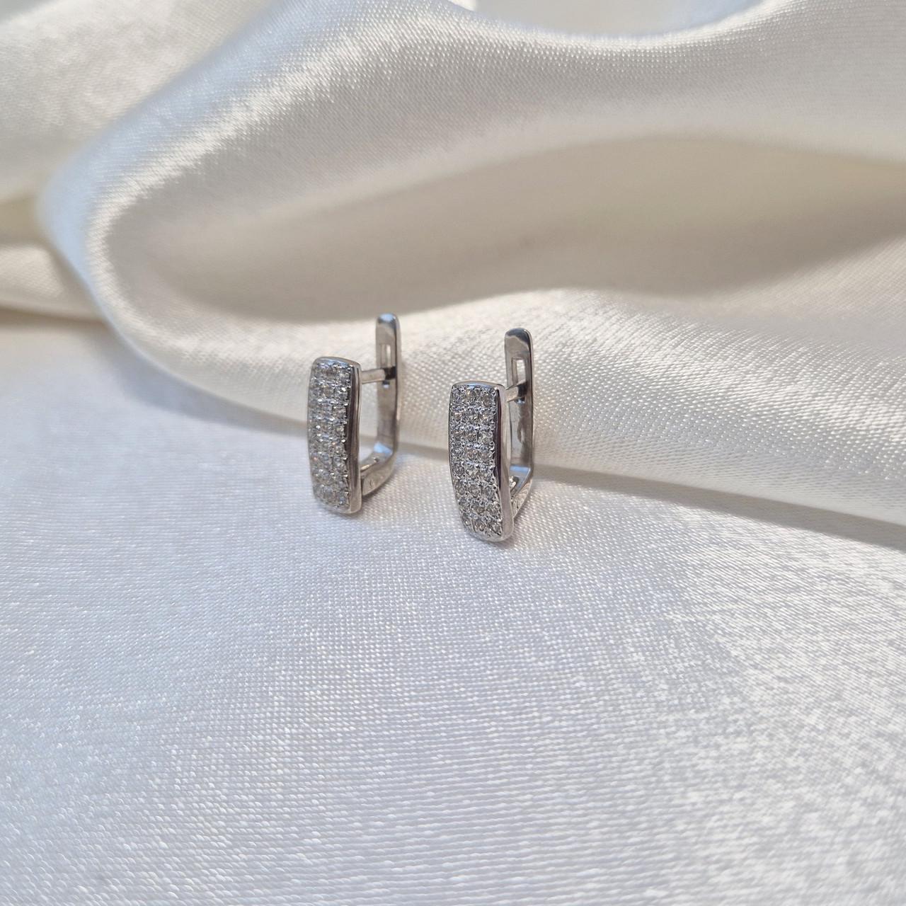 Сережки доріжка в білих каменях срібло 925 проби родоване 2,33 г (2336рс)