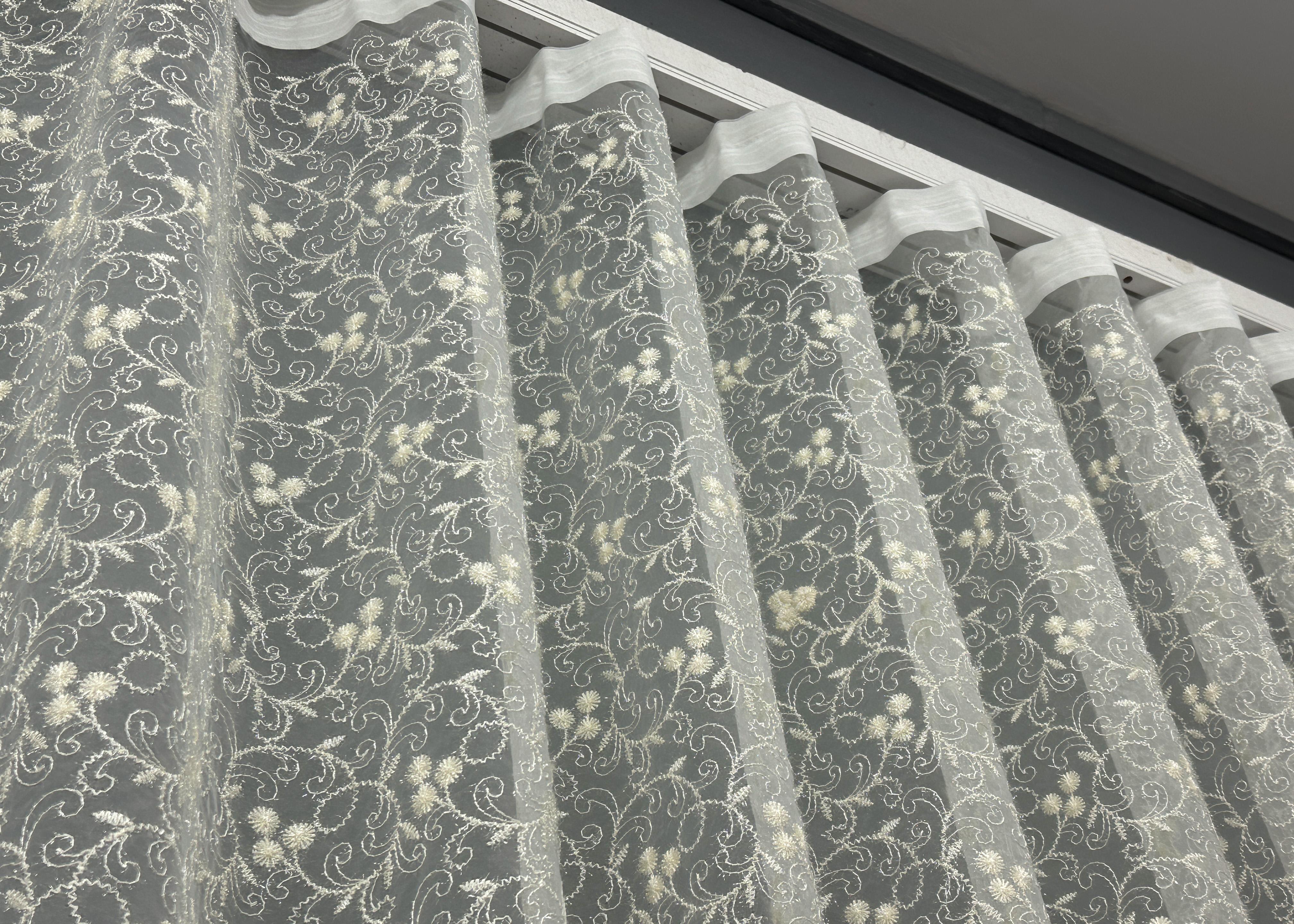 Тюль VR-Textil 1689т Органза с вышивкой и люрексом 300х270 см Молочный (42-0729) - фото 10 Тюль VR-Textil 1689т Органза с вышивкой и люрексом 300х270 см Молочный (42-0729) - фото 10