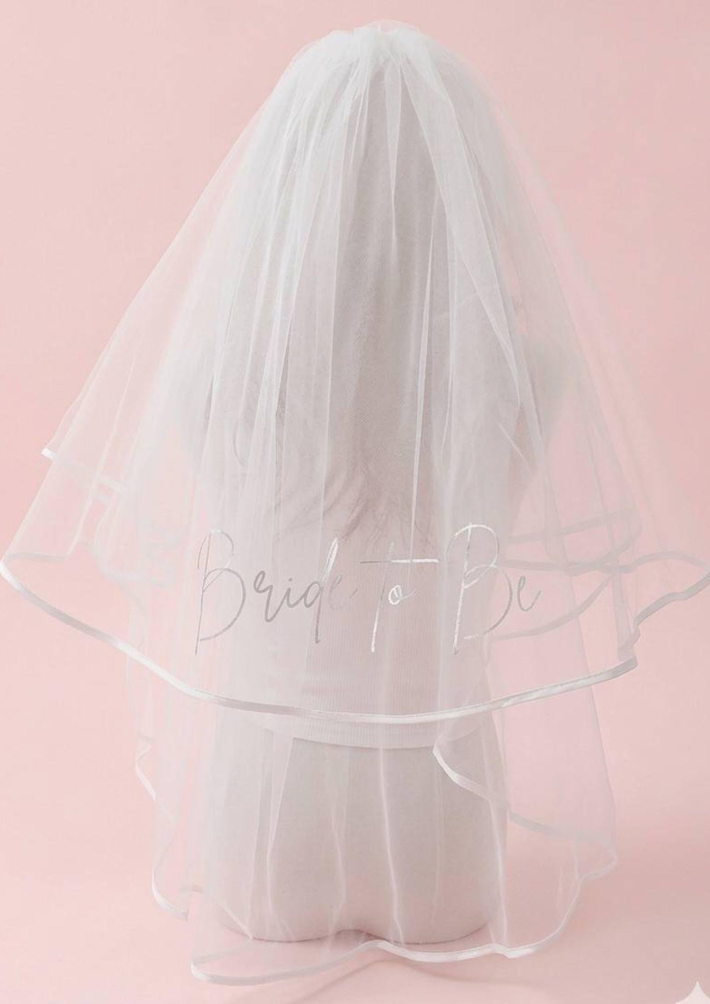 Свадебная фата ''Bride to be'' 2-слойная с расческой 80 см Белый (124)