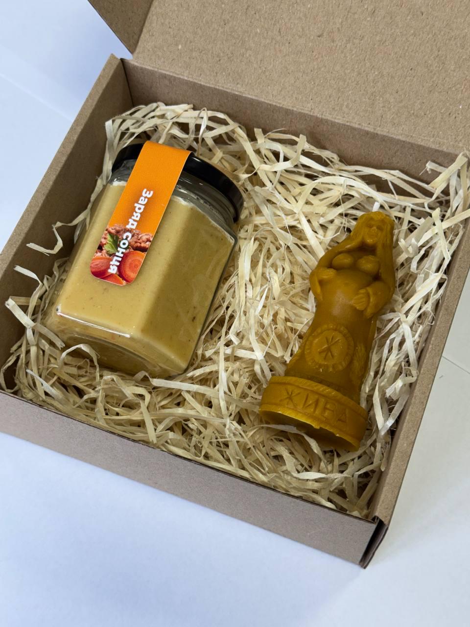 Подарунковий бокс Словянська богиня Жива з крем-меду та свічки з воску (32478588) Подарунковий бокс Словянська богиня Жива з крем-меду та свічки з воску (32478588)