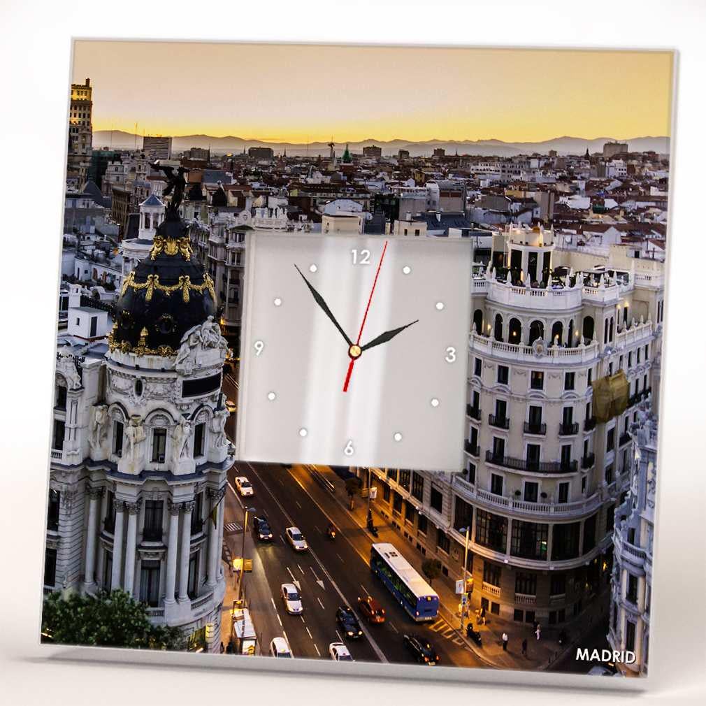 Часы настенные интерьерные WonderCloud Мадрид 260x260 мм (C04078)